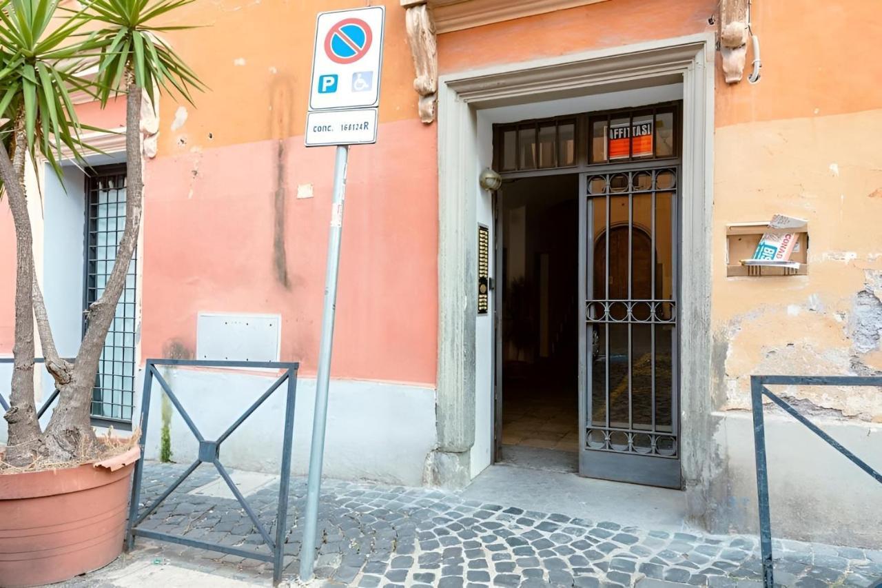 Giulia Apartment In Trastevere Rome Exterior photo